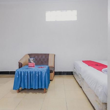 Reddoorz Syariah Near Kebun Raya Liwa Hotel Negarabatin Exterior photo